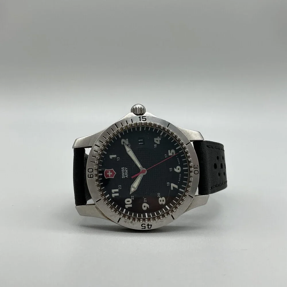 Vintage Victorinox Odyssey Swiss Army Mens Watch 39mm Black Dial New Battery